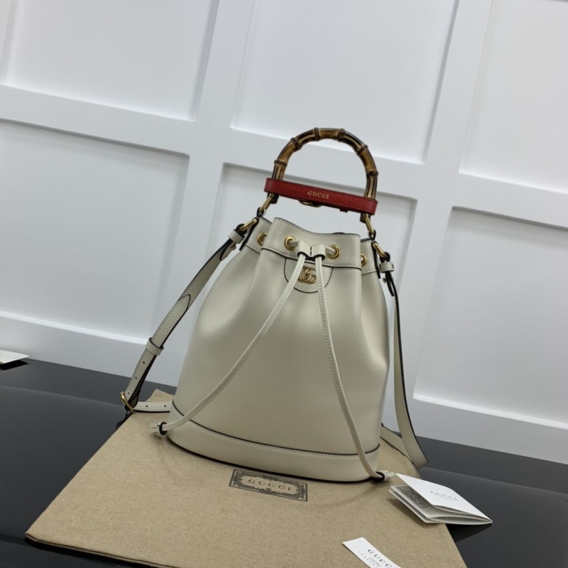 G*u*i bucket bags